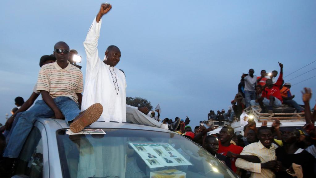 La coalition d’opposition d’Adama Barrow met fin aux 22 ans de règne de Jammeh