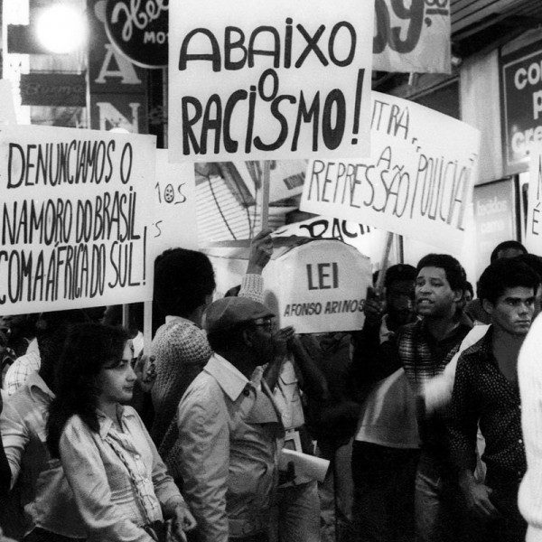 Afrique du Sud et Brésil : le militantisme noir durant les périodes sombres de la violation des droits humains